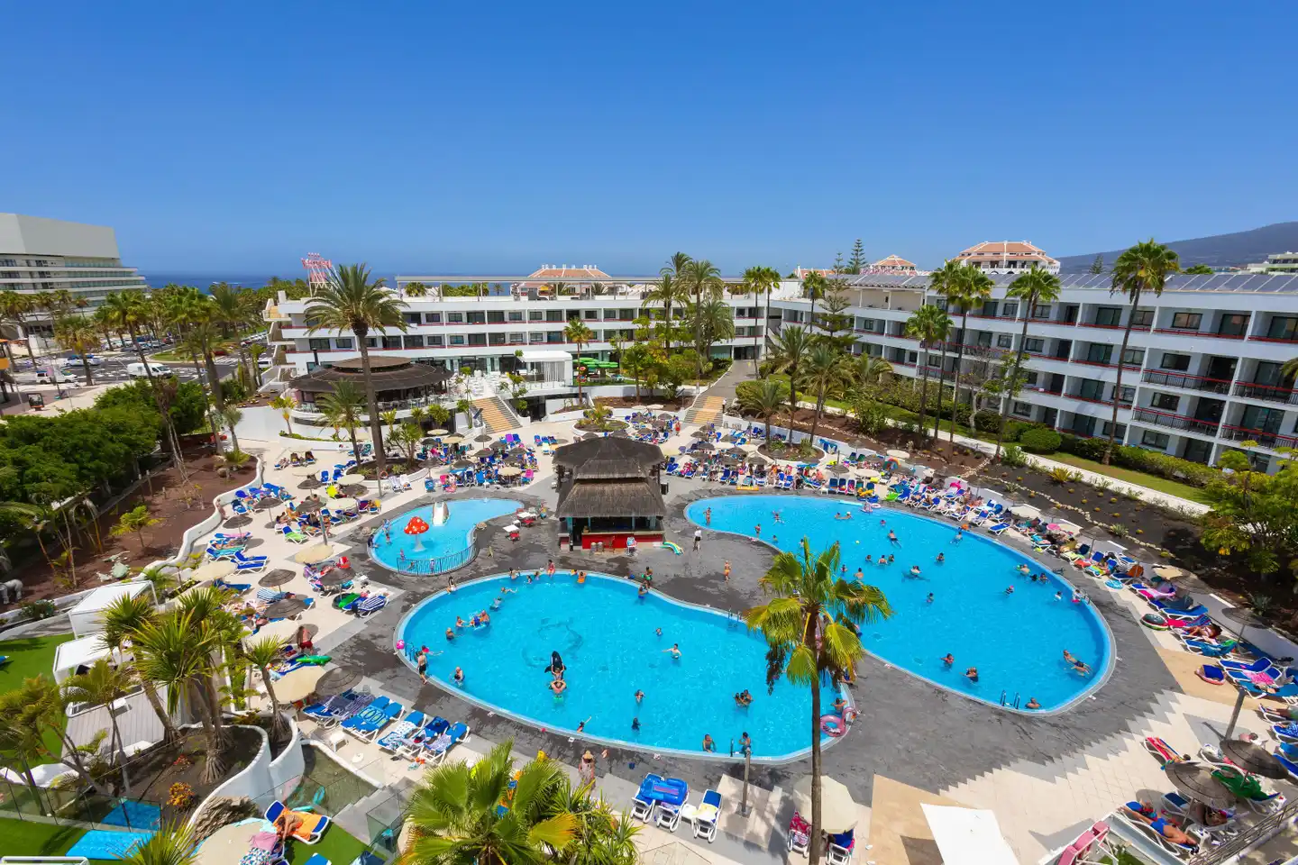 Alexandre Hotel La Siesta Pool