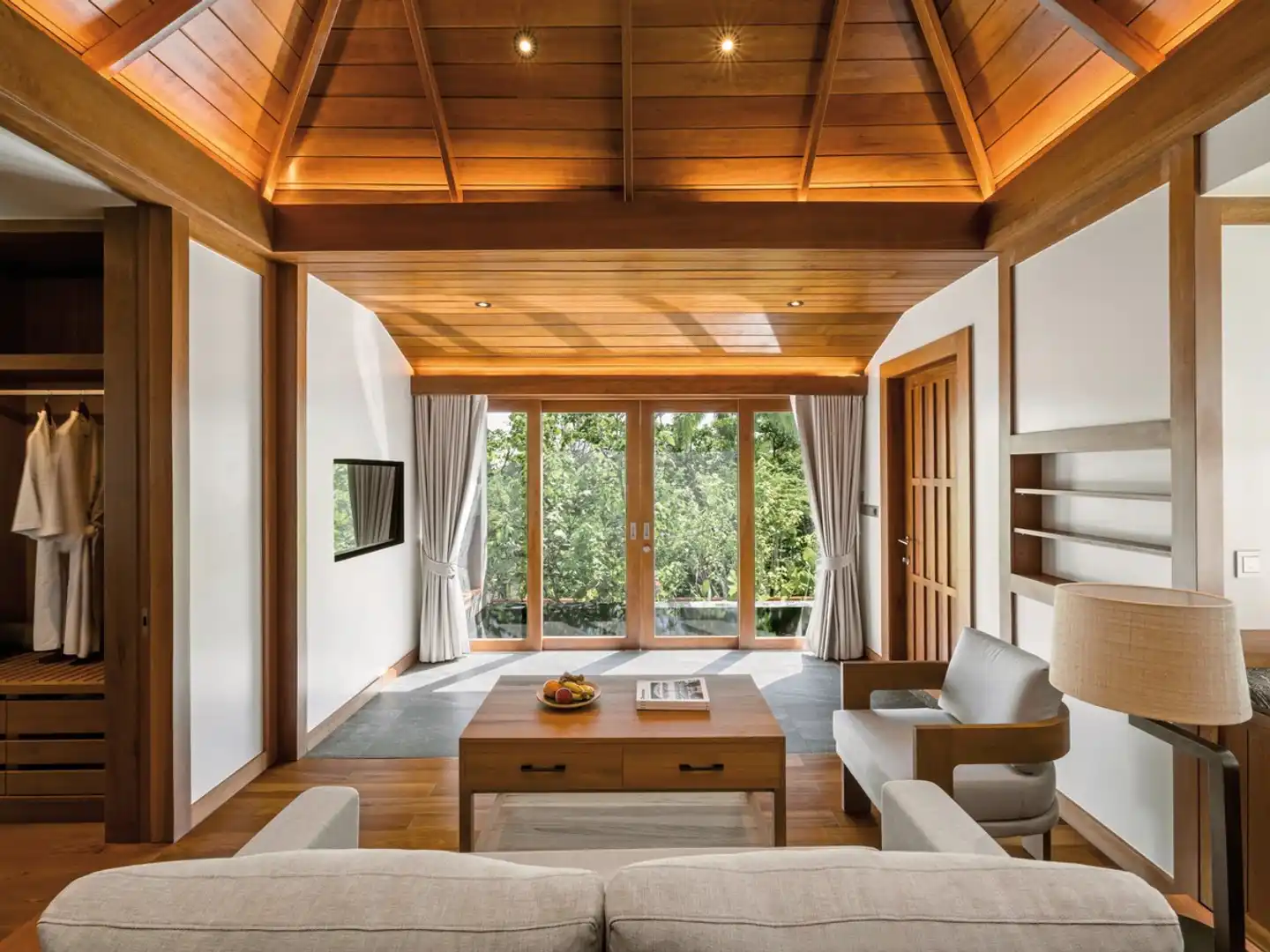 The Surin Phuket Wohnbeispiel
