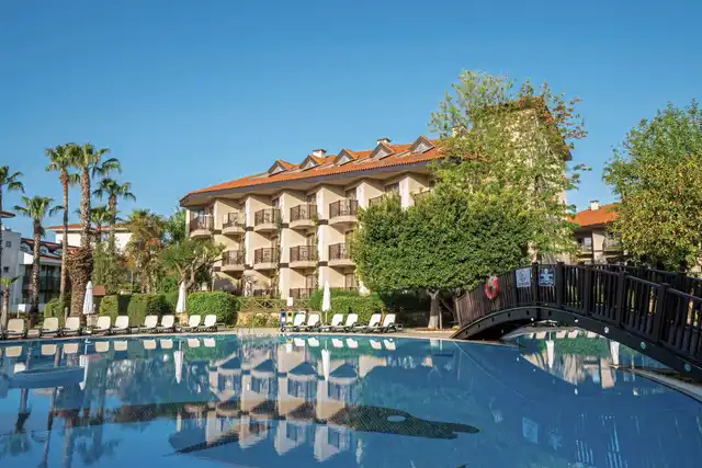 Alba Resort Aussenansicht