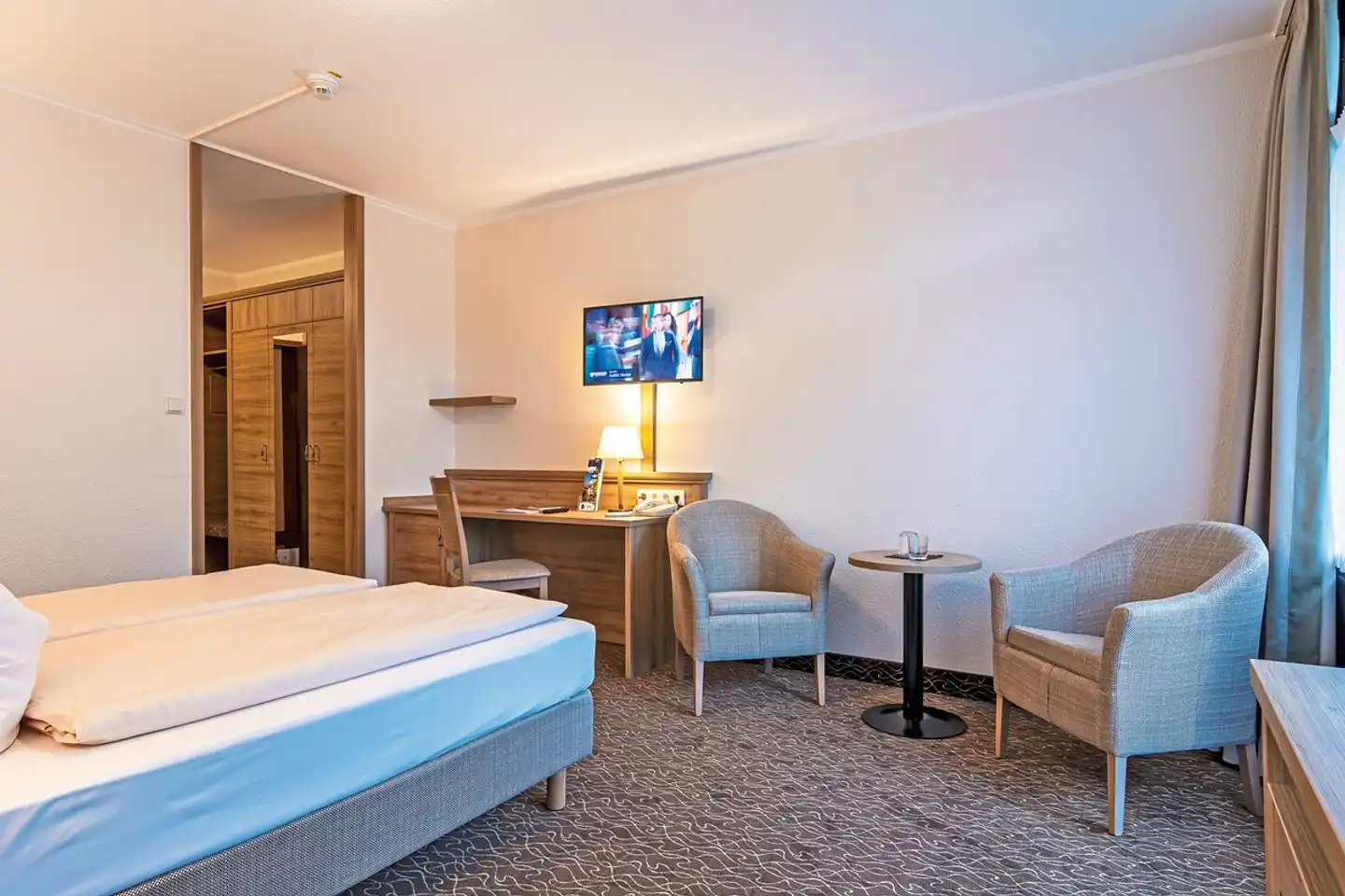 AMBER HOTEL Bavaria Bad Reichenhall Wohnbeispiel