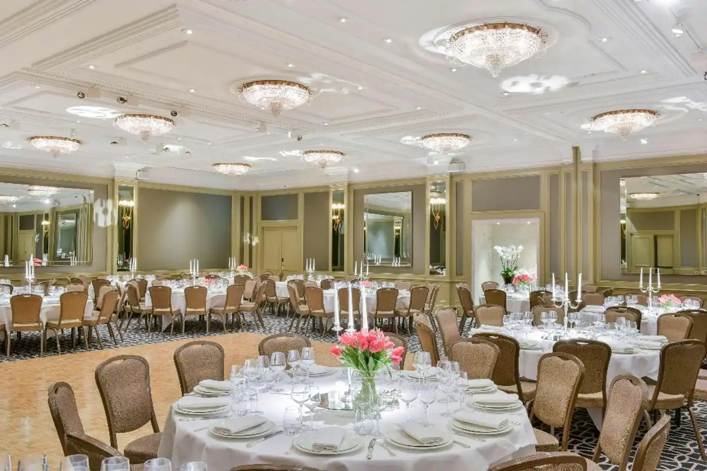 Hyatt Regency London - The Churchill Restaurant