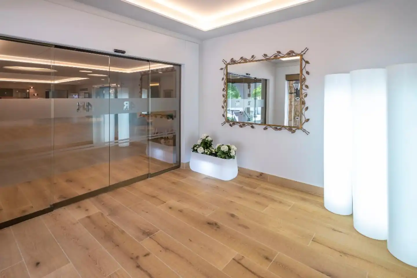 4R Gran Europe Lobby