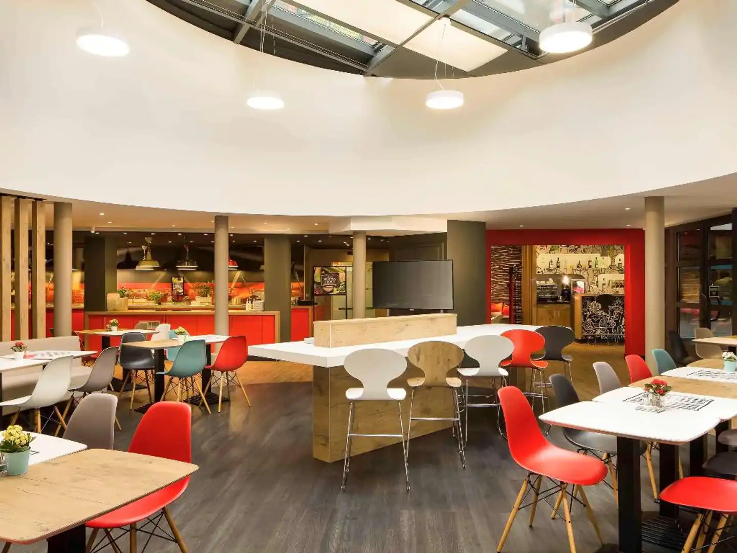 ibis Budapest Heroes Square Lobby