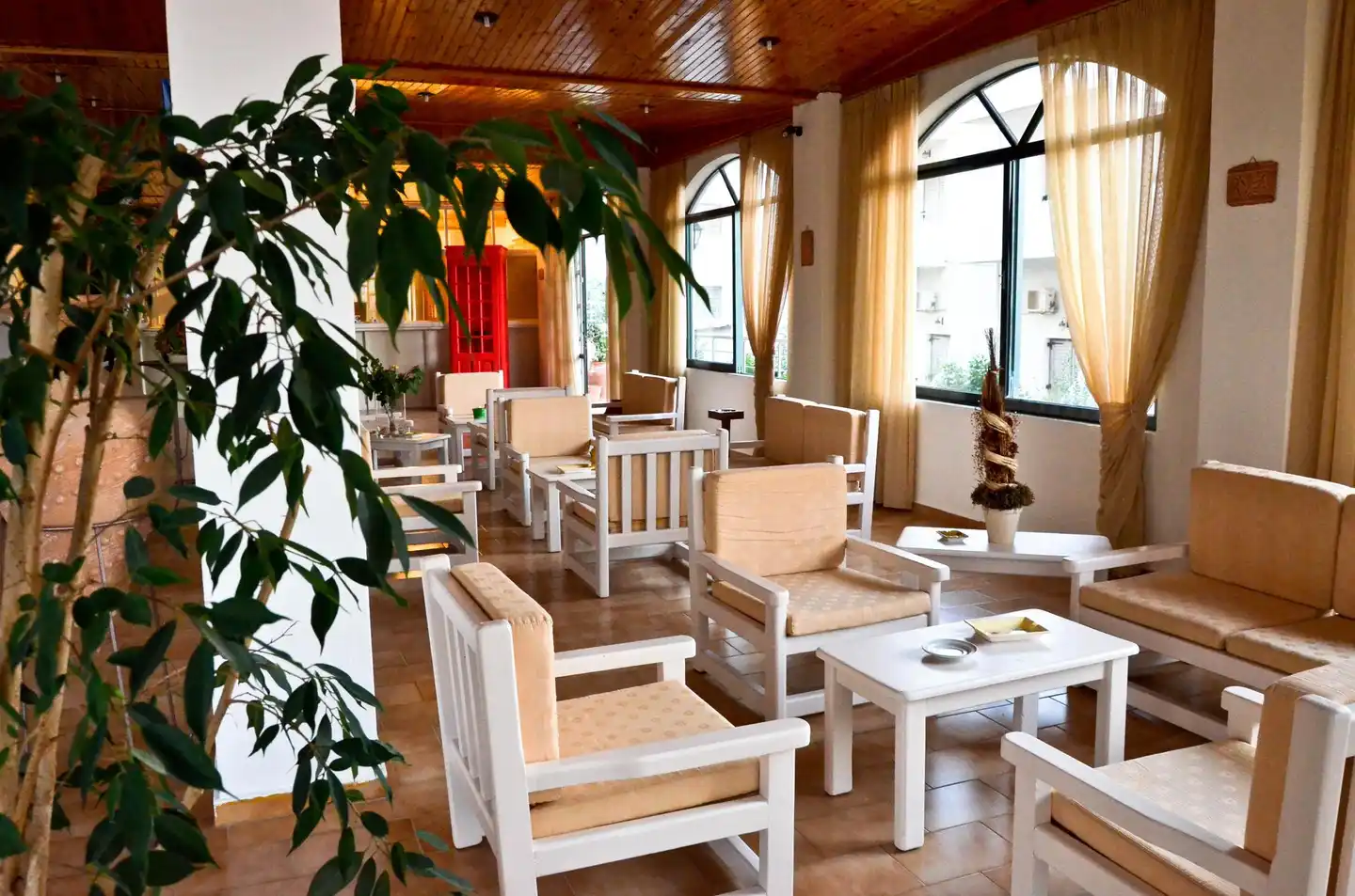 Niko Elen Hotel Lobby