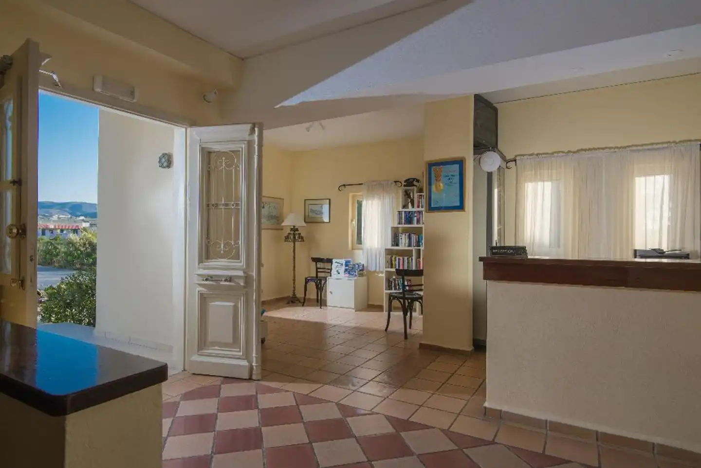 Ourania Apartments Lobby