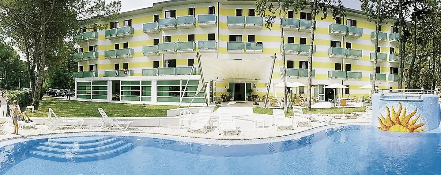 Mediterraneo Pool