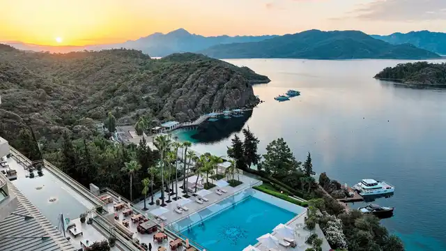 D Maris Bay Pool