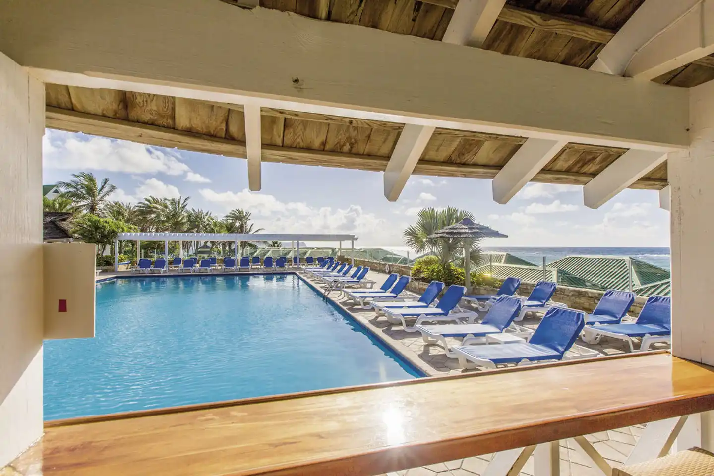 St. James's Club & Villas Pool