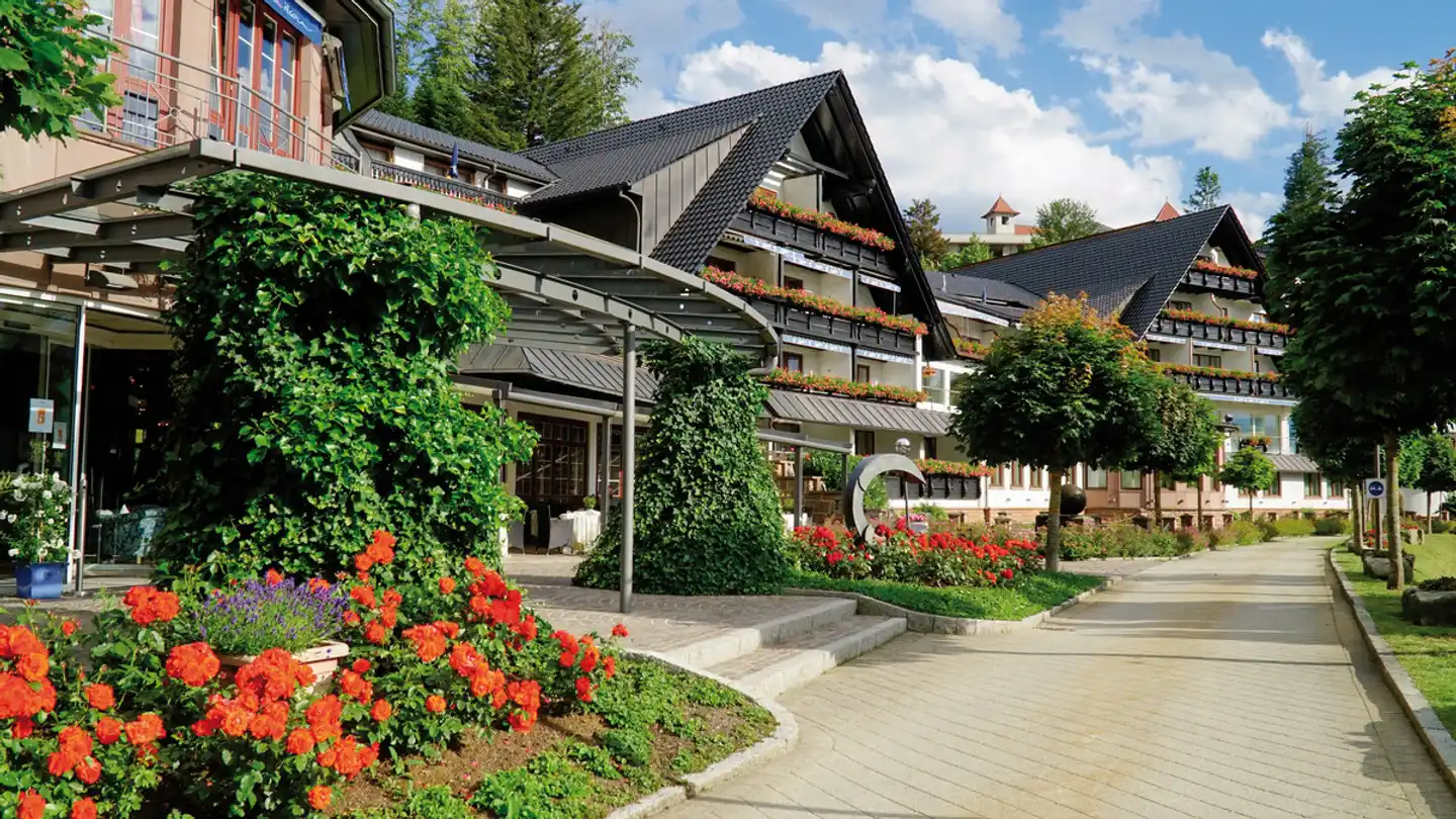 Hotel Dollenberg Aussenansicht