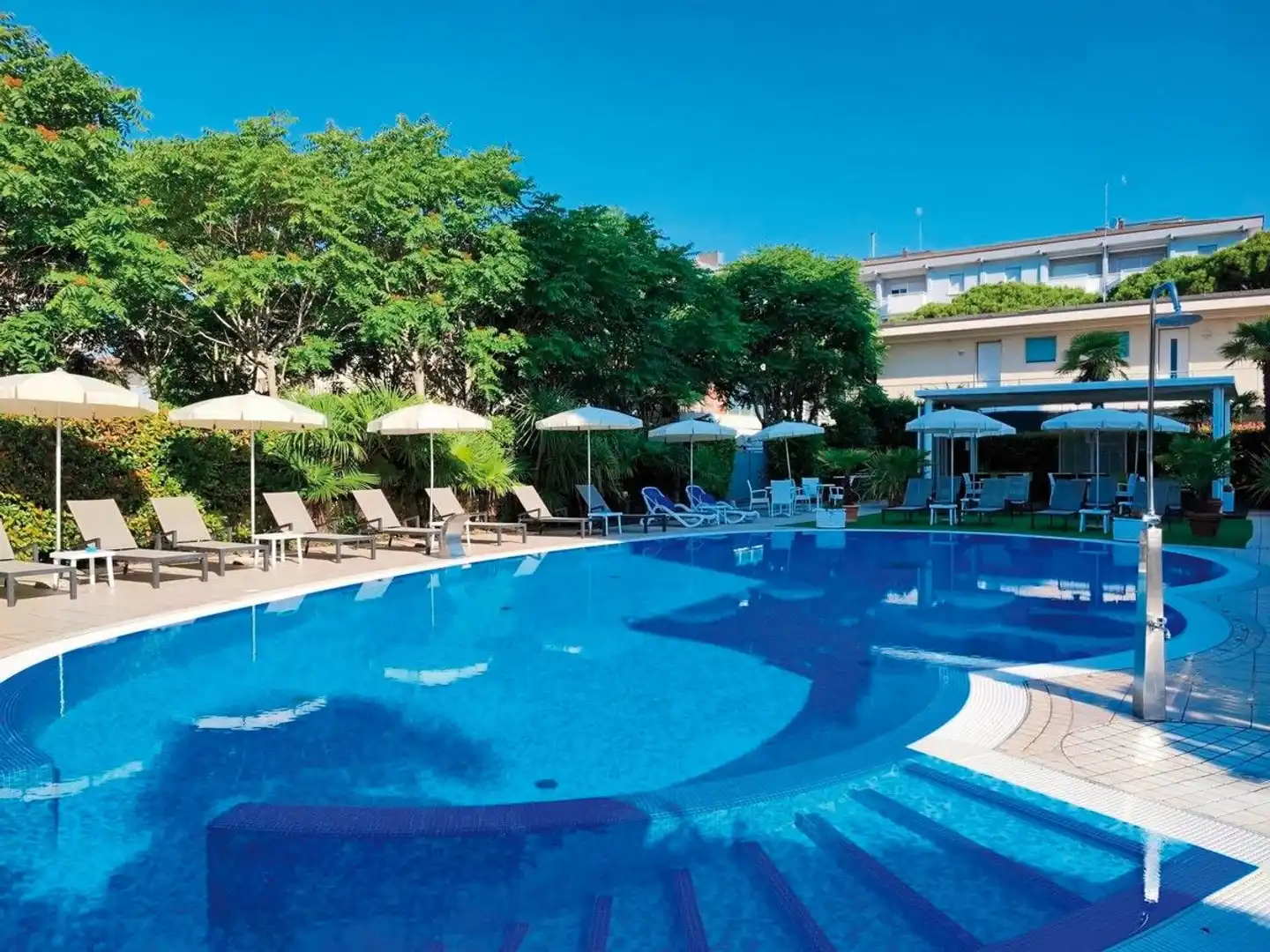 Helios Pool