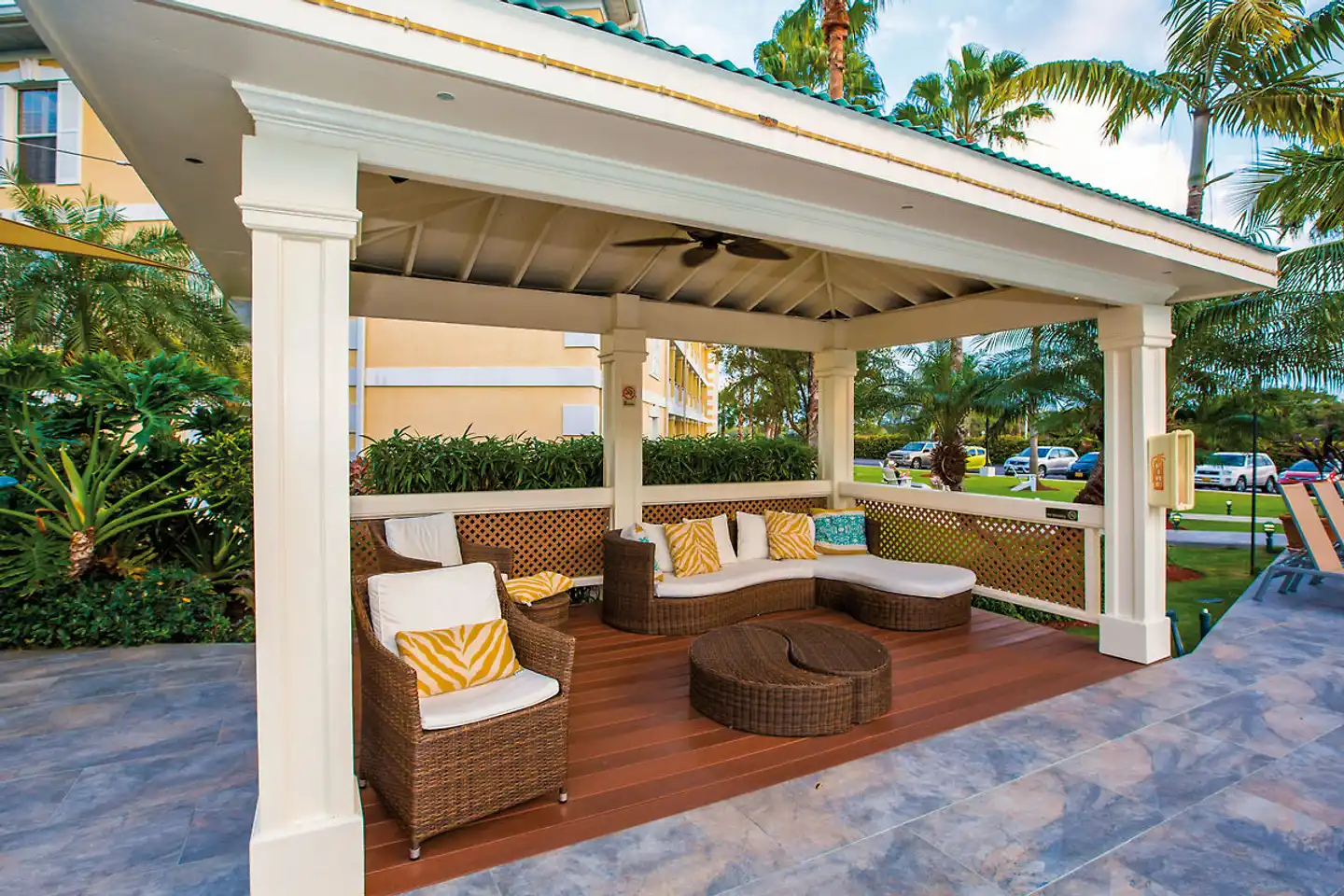 Sunshine Suites Resort Terrasse