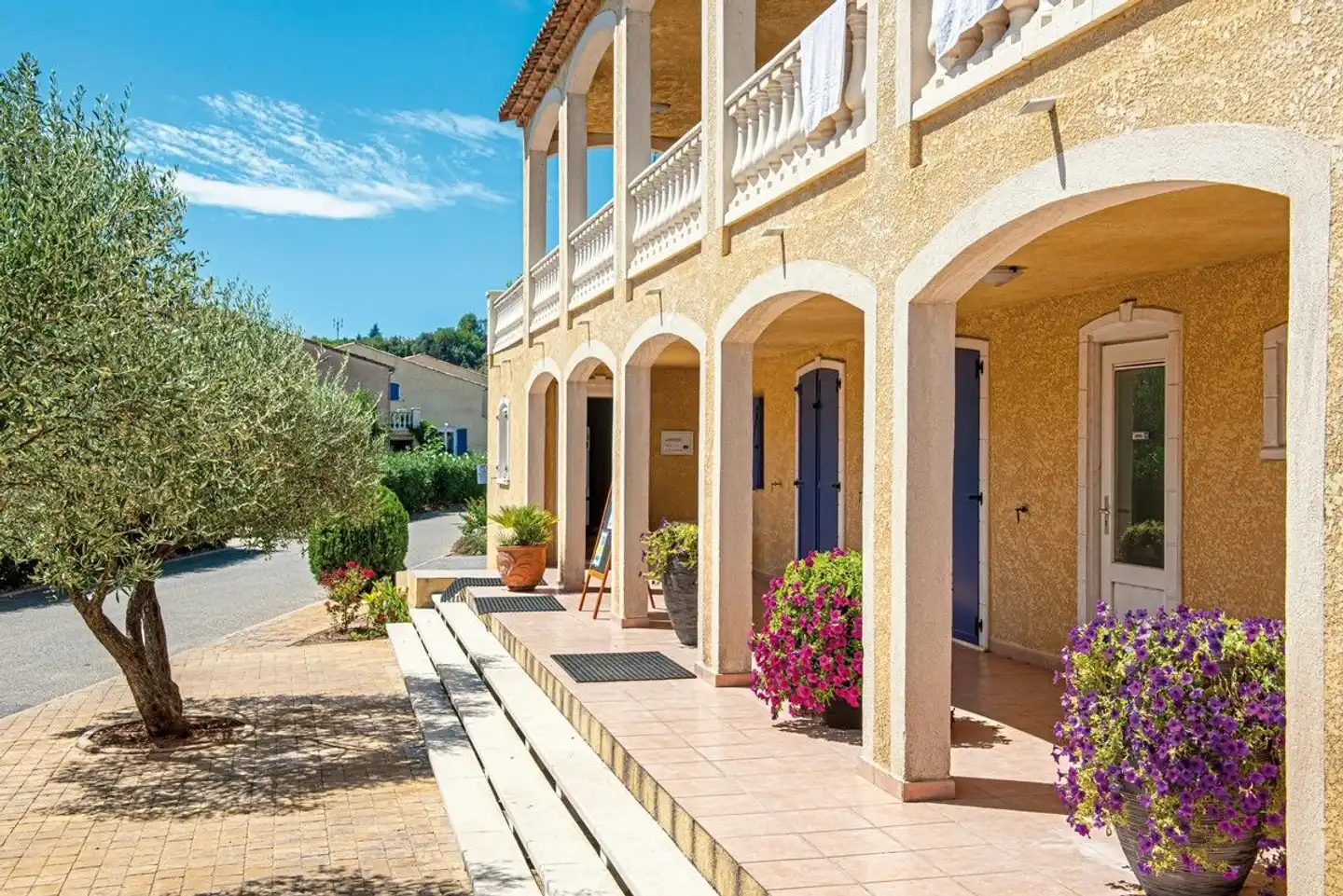 Domaine Le Clos des Oliviers Aussenansicht