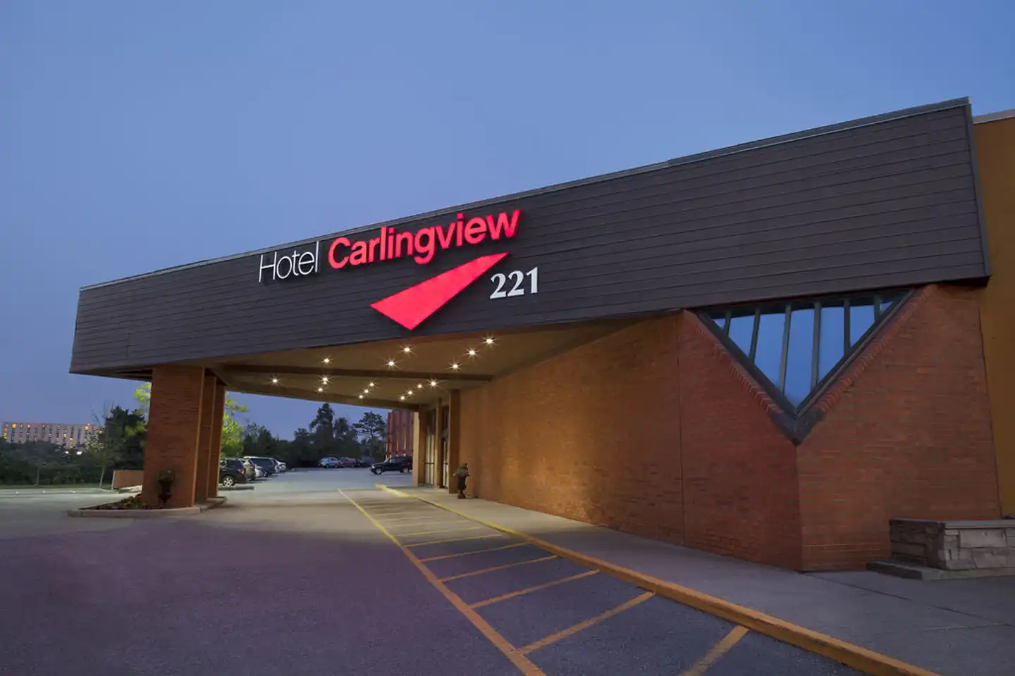 Carlingview Toronto Airport Aussenansicht