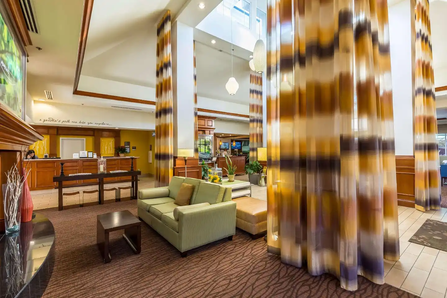Hilton Garden Inn Fairfield Lobby