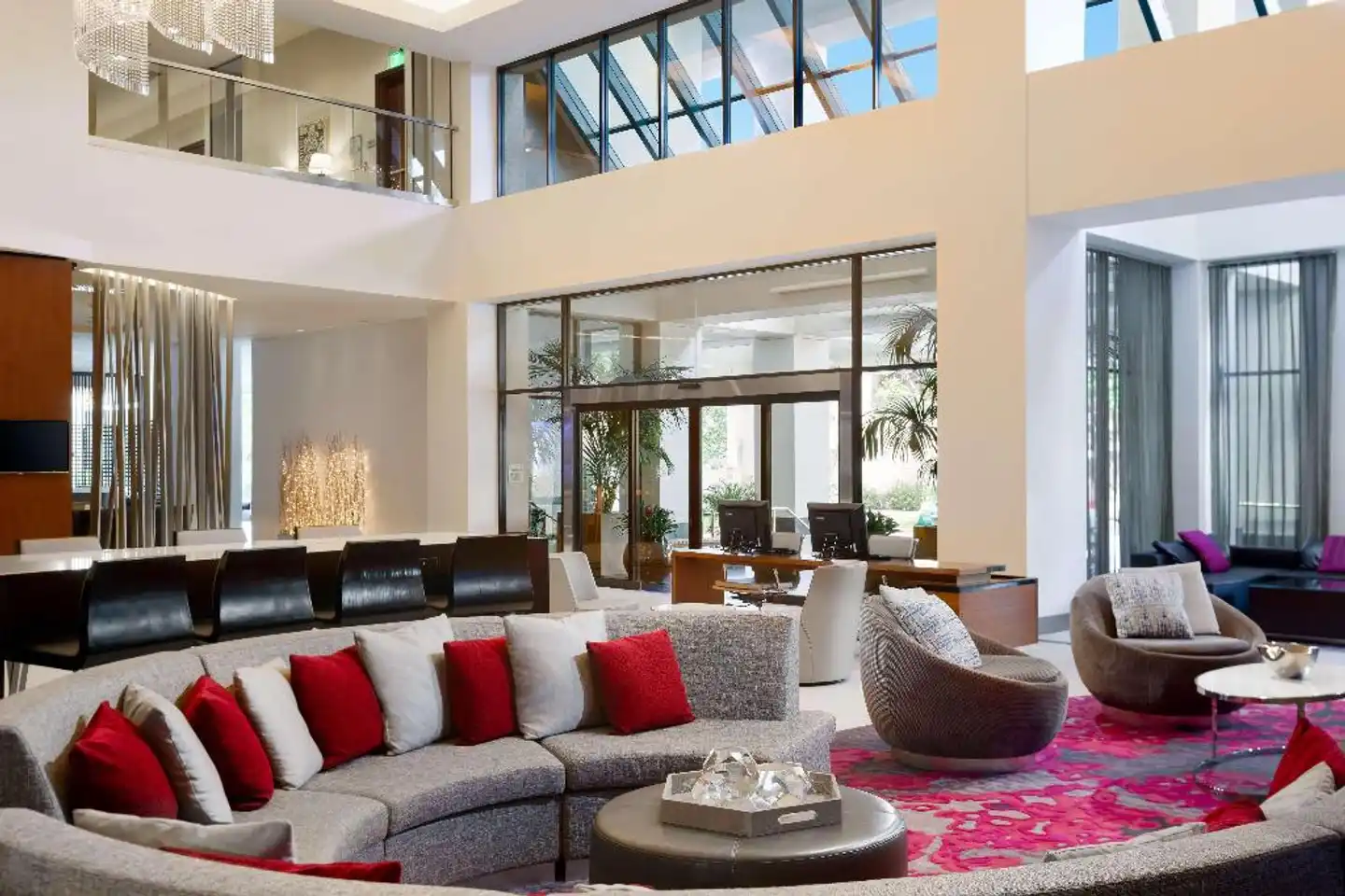 Hilton Woodland Hills/ Los Angeles Lobby