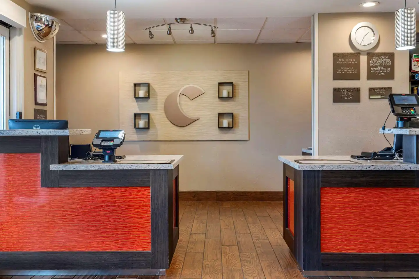 Comfort Inn & Suites Sacramento - University Area Lobby