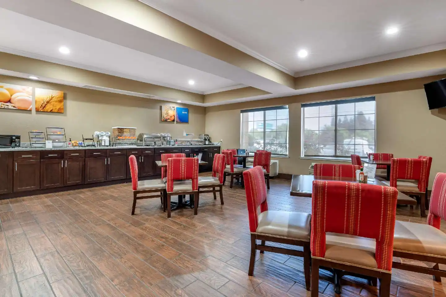 Comfort Inn & Suites Sacramento - University Area Restaurant
