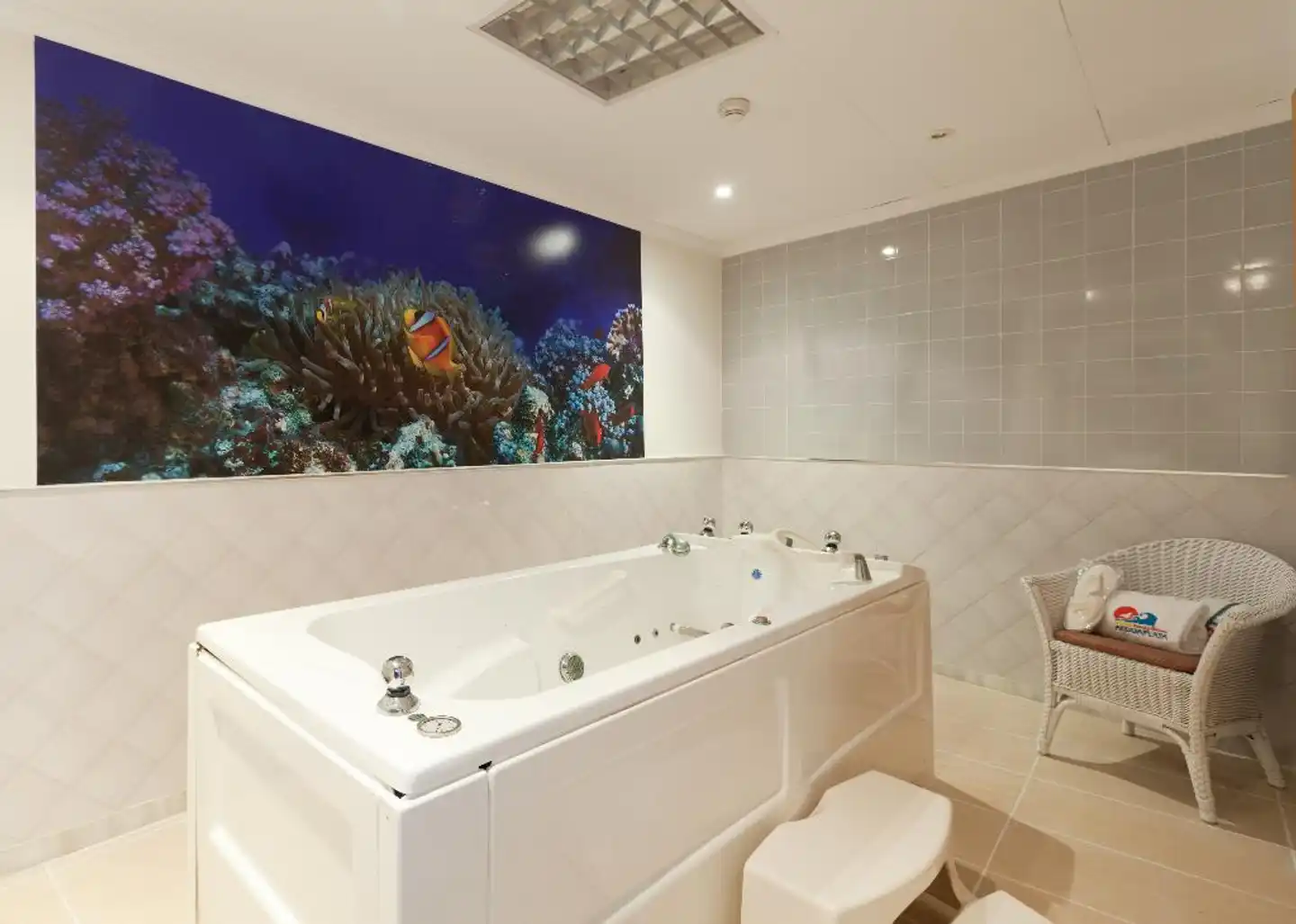 Senator Cádiz Spa Hotel Badezimmer