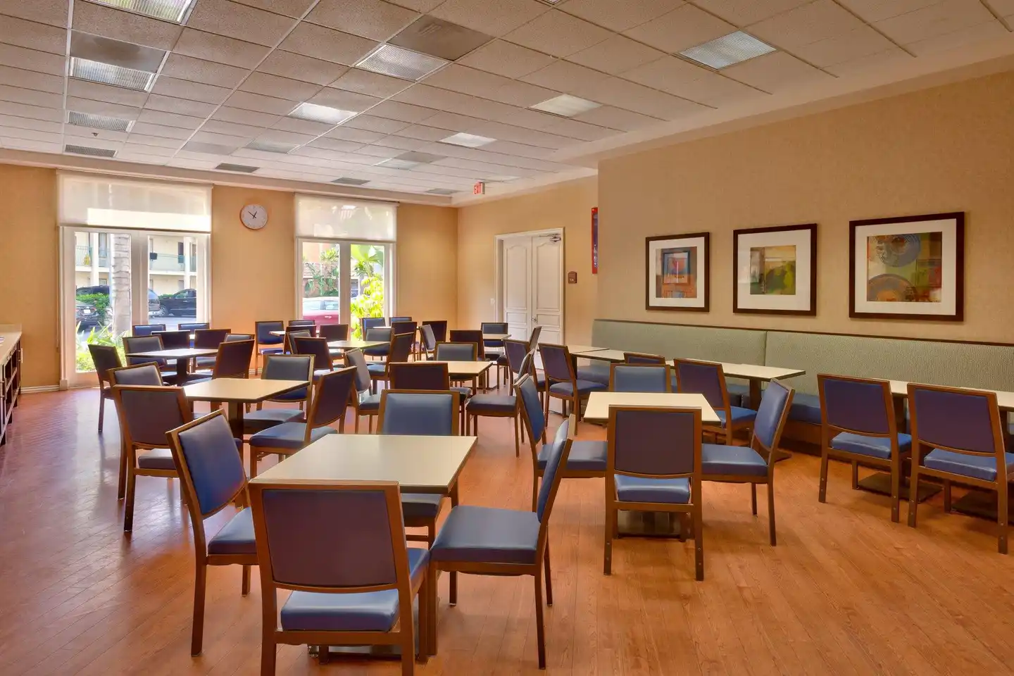 Cortona Inn & Suites Anaheim Resort Konferenz