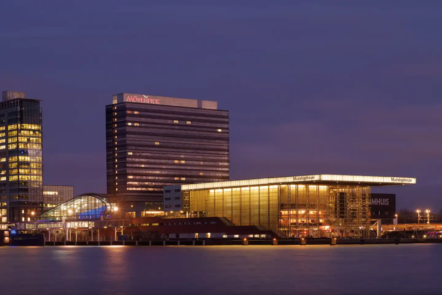 Mövenpick Hotel Amsterdam City Centre Aussenansicht
