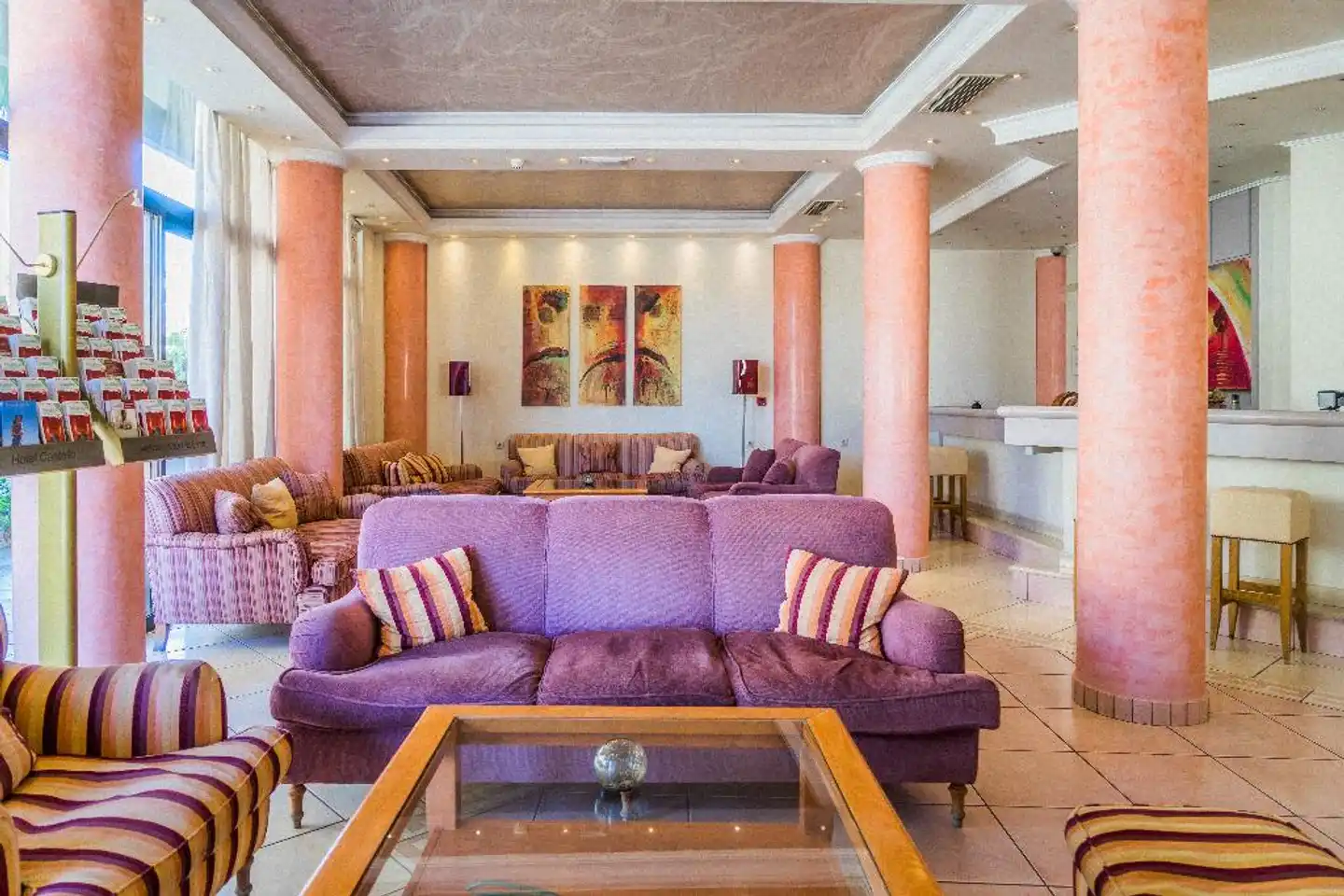 Castello City Hotel Lobby