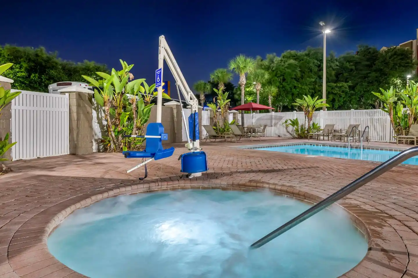 Comfort Suites Near Universal Orlando Resort Pool