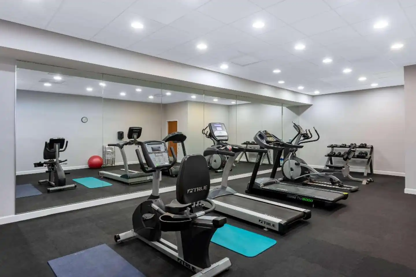 Ramada by Wyndham West Palm Beach Airport Sport und Entertainment