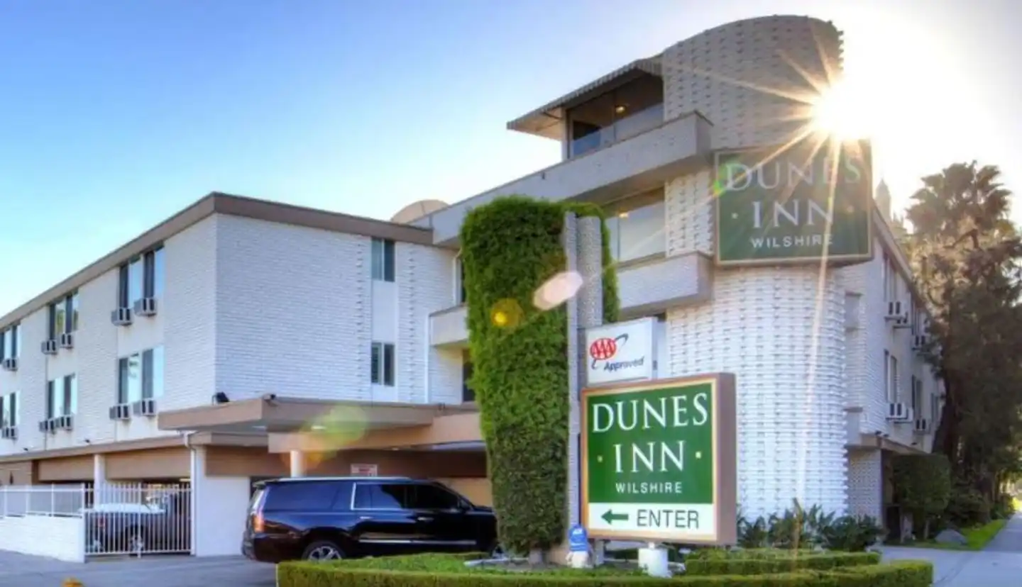 Dunes Inn - Wilshire Aussenansicht