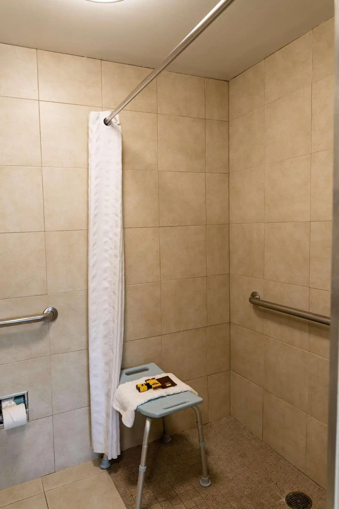 Best Western Plus Manhattan Beach Hotel Badezimmer