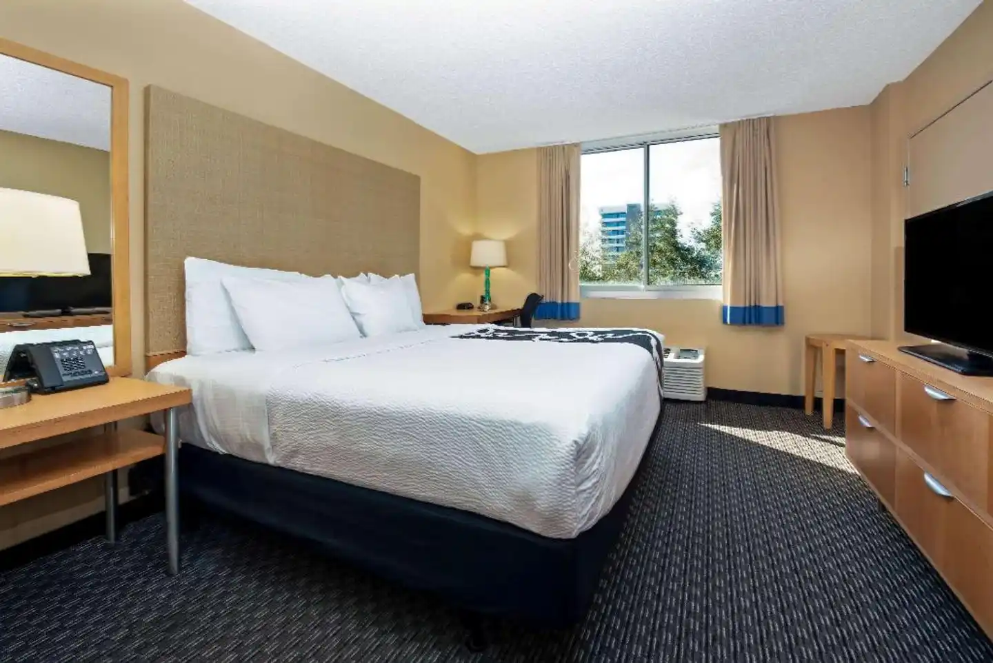 La Quinta Inn & Suites by Wyndham West Palm Beach Airport Wohnbeispiel