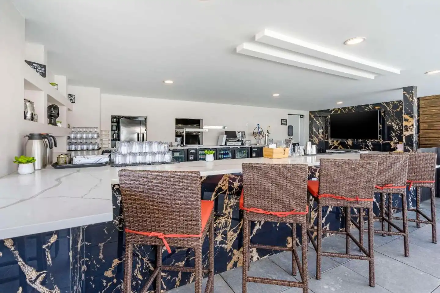 Cambria Hotel Orlando Universal Boulevard Bar