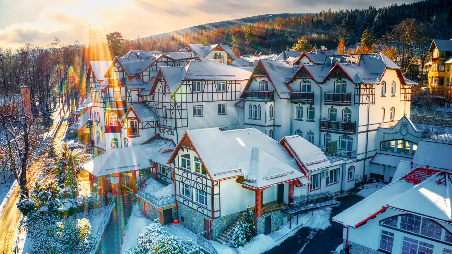 Park Hotel KUR & SPA Buczy'ski Modellaufnahme