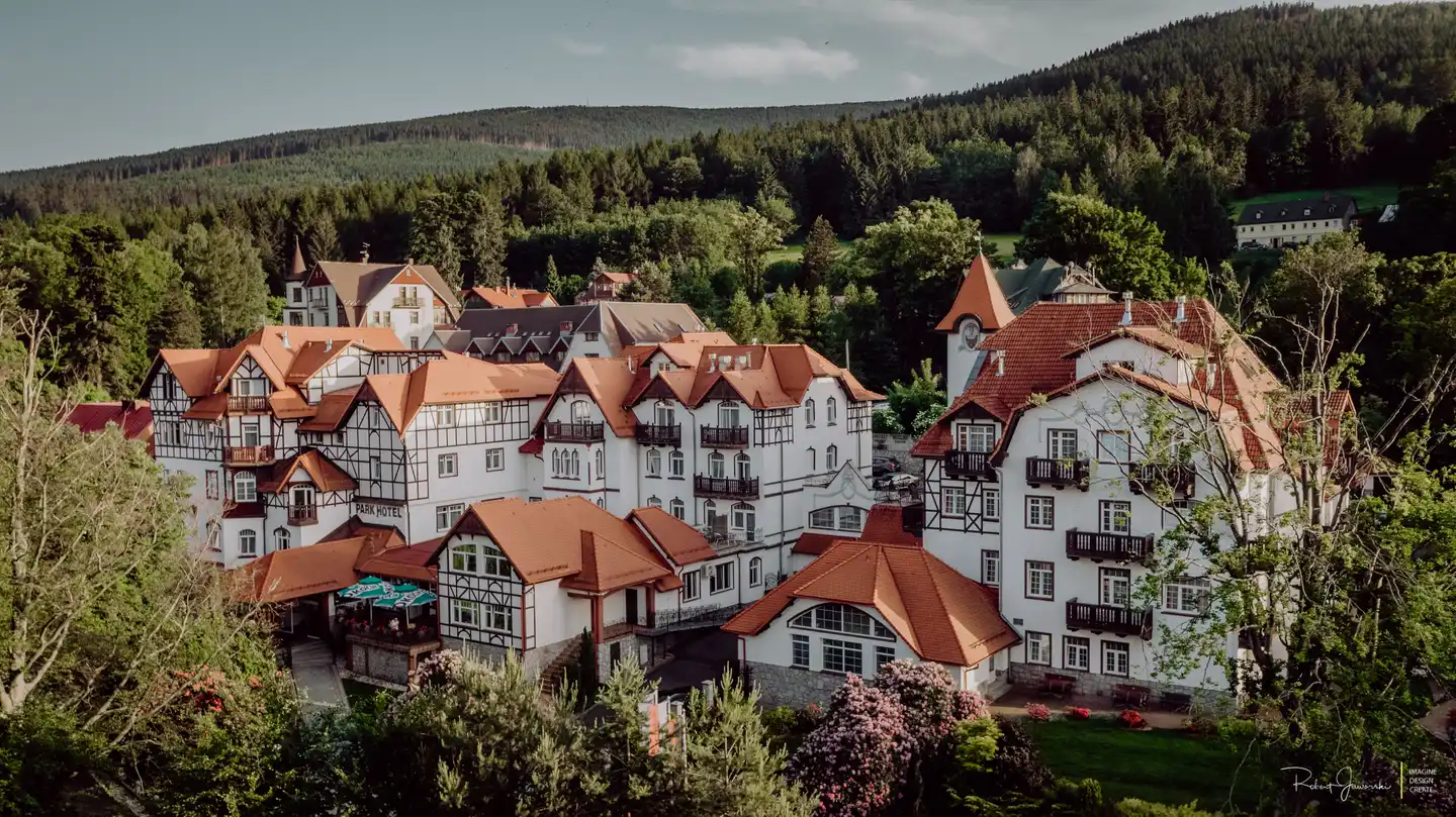 Park Hotel KUR & SPA Buczy'ski Terrasse