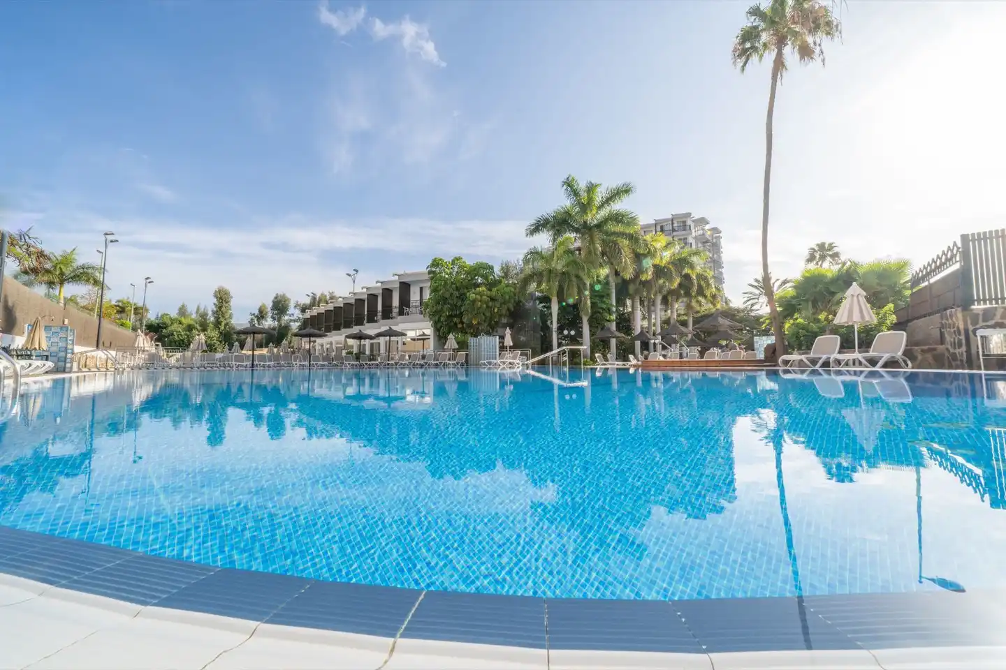 Relaxia Beverly Park POOL