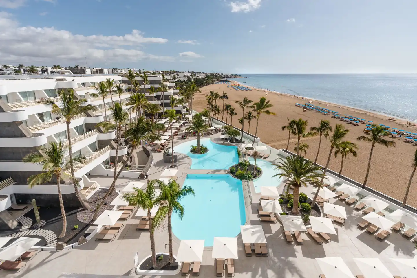 Plus Fariones Suite Hotel POOL