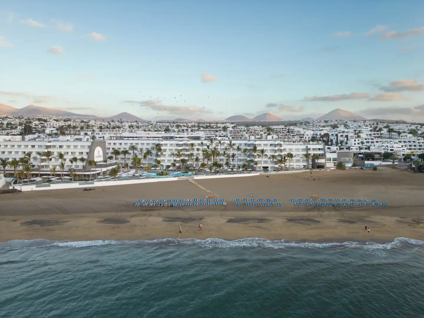 Plus Fariones Suite Hotel BEACH