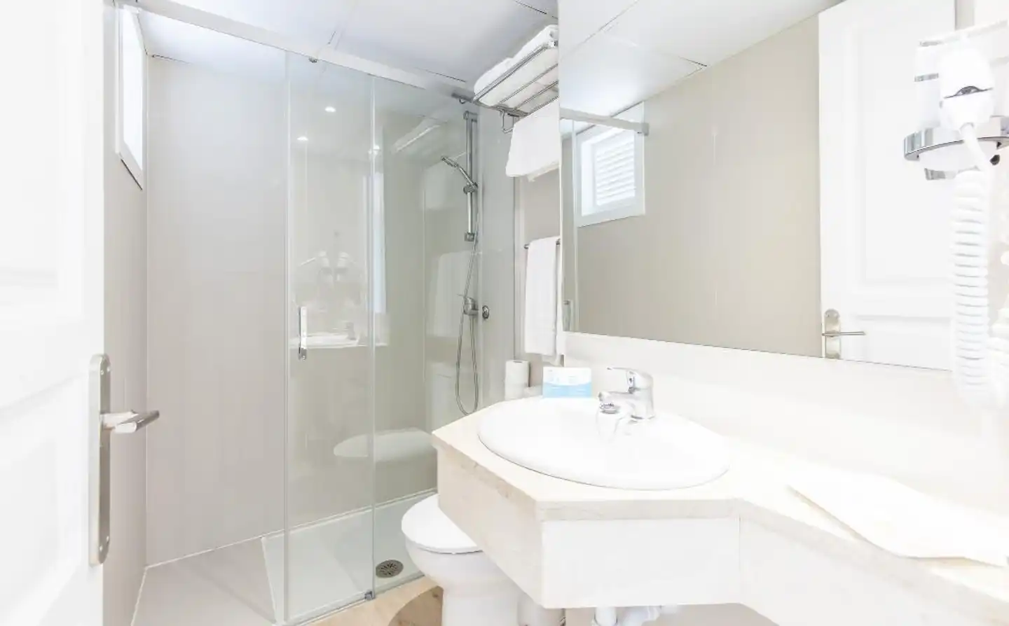 BLUESEA Cala Millor Badezimmer