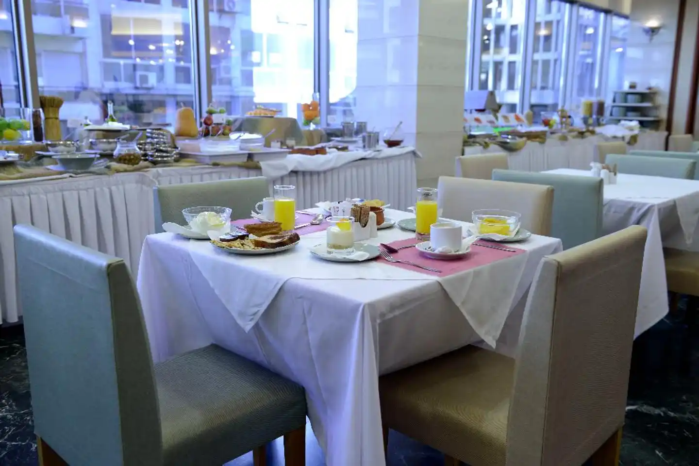 Dorian Inn Restaurant