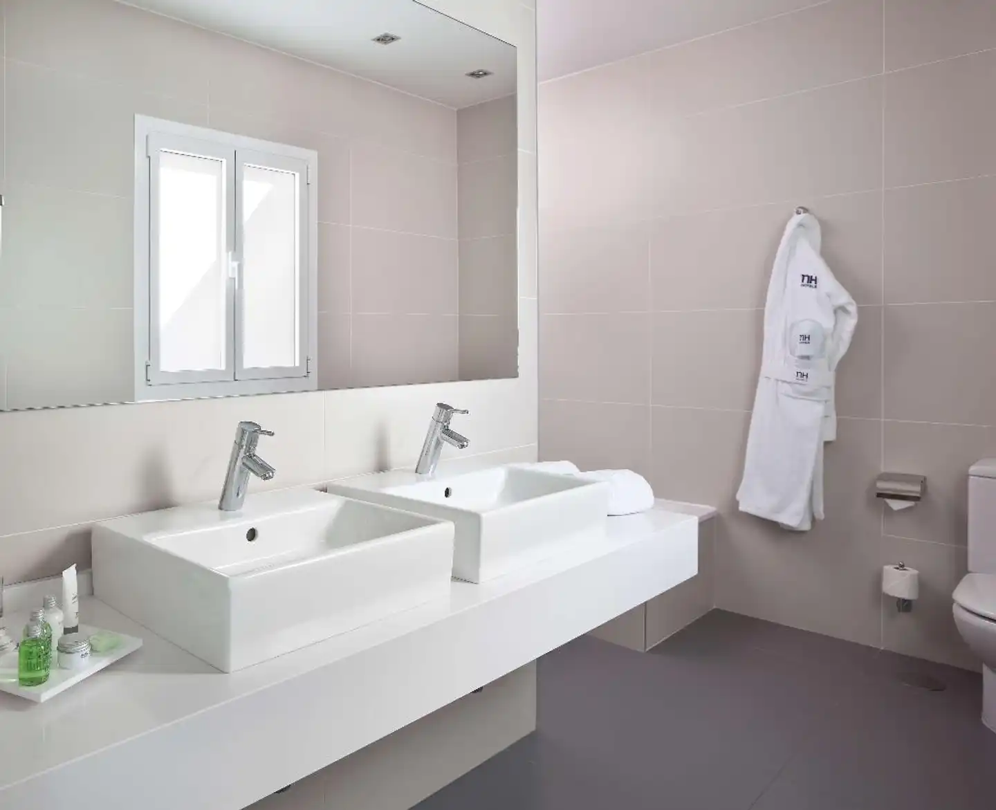 NH Madrid Atocha Badezimmer