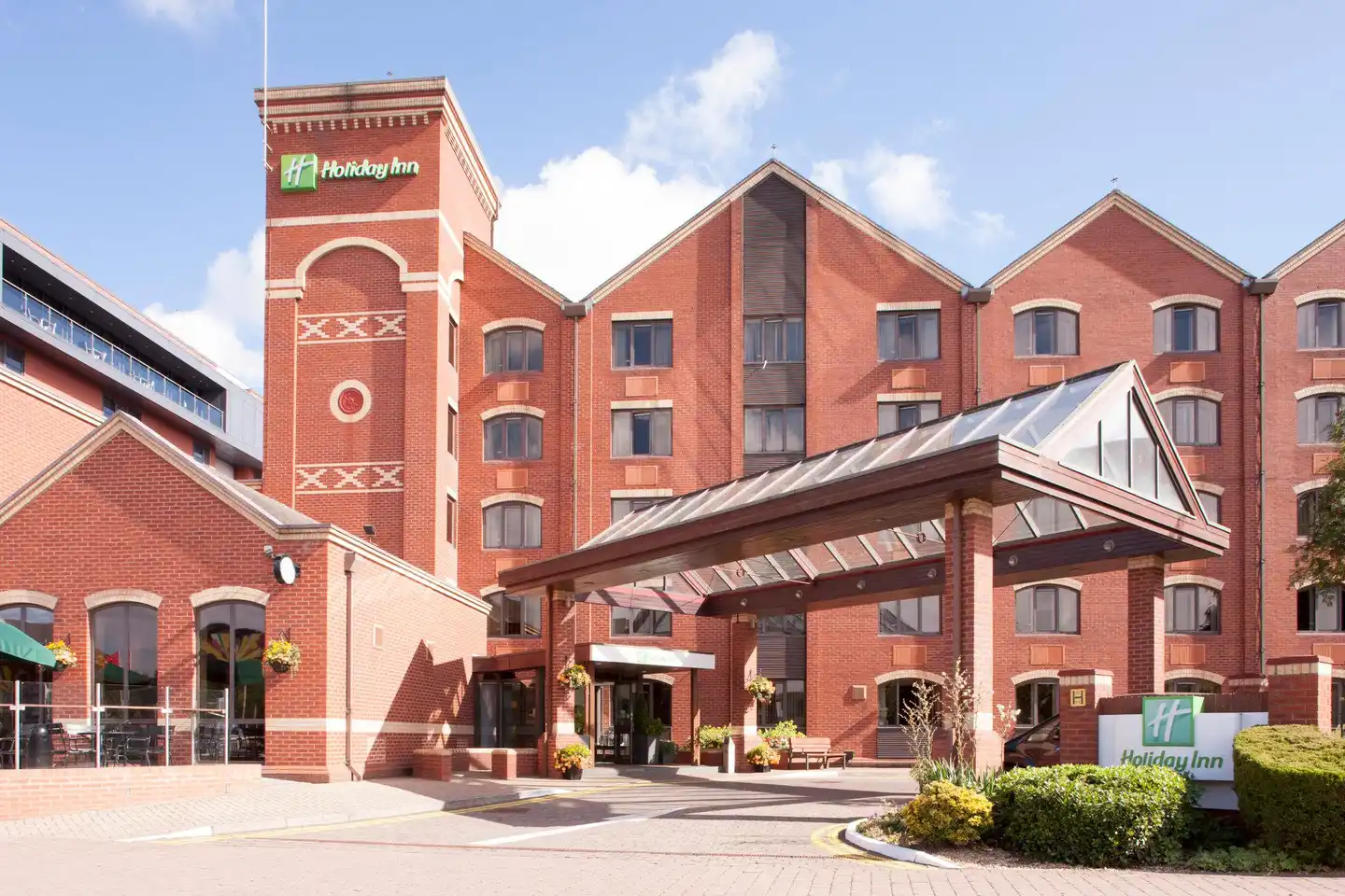 Holiday Inn Lincoln Aussenansicht