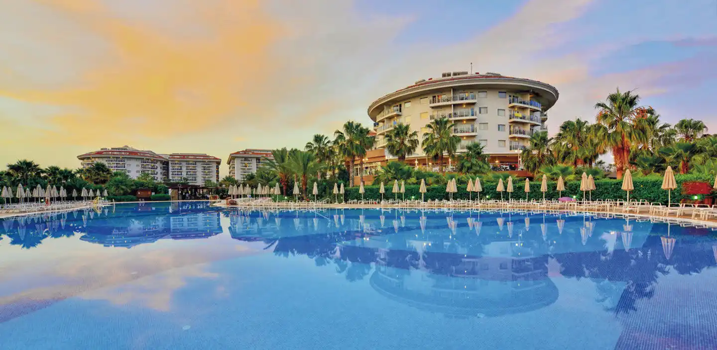 Seaden Sea World Resort & Spa Pool