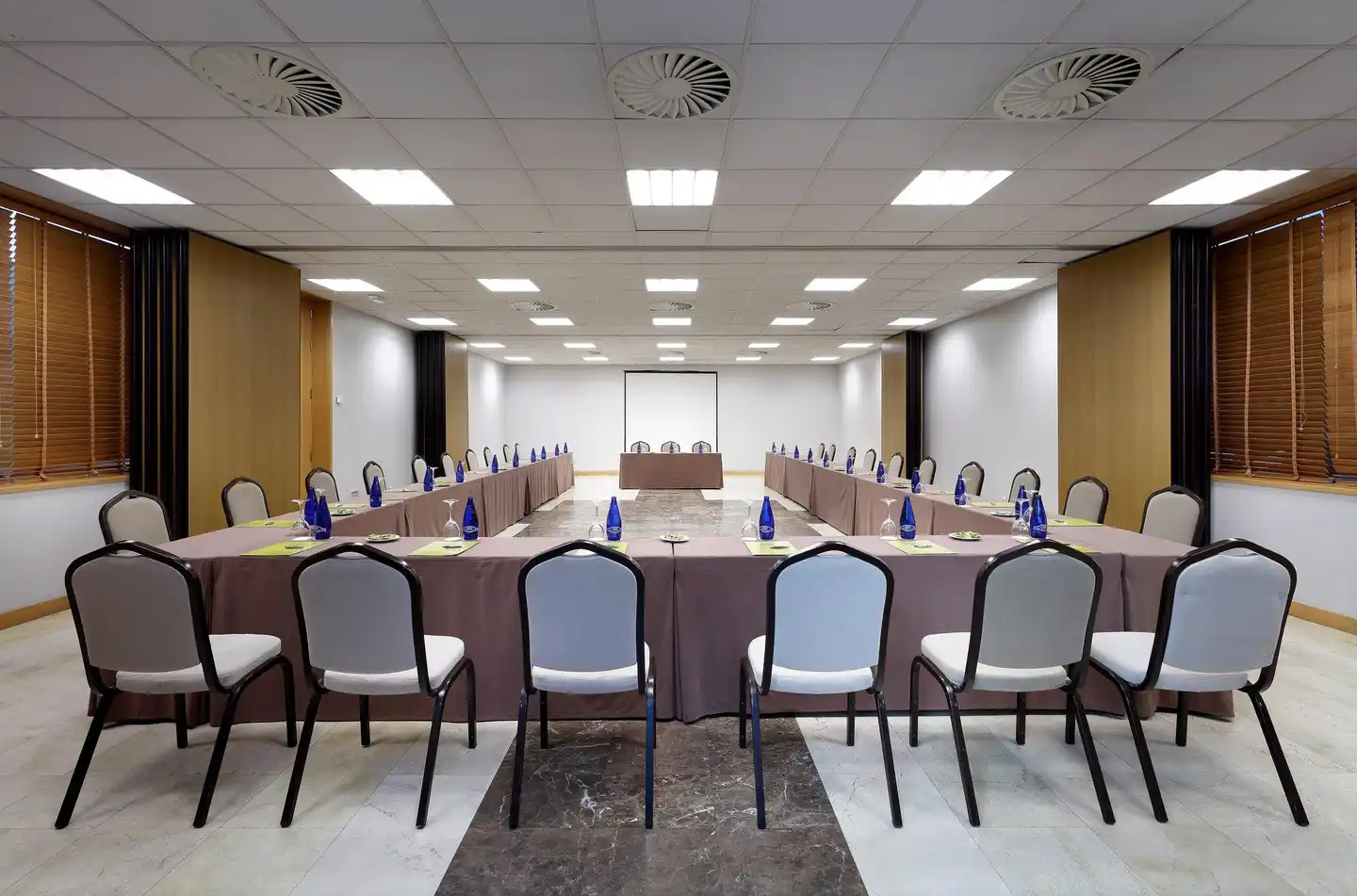 Exe Gran Hotel Almenar Konferenz