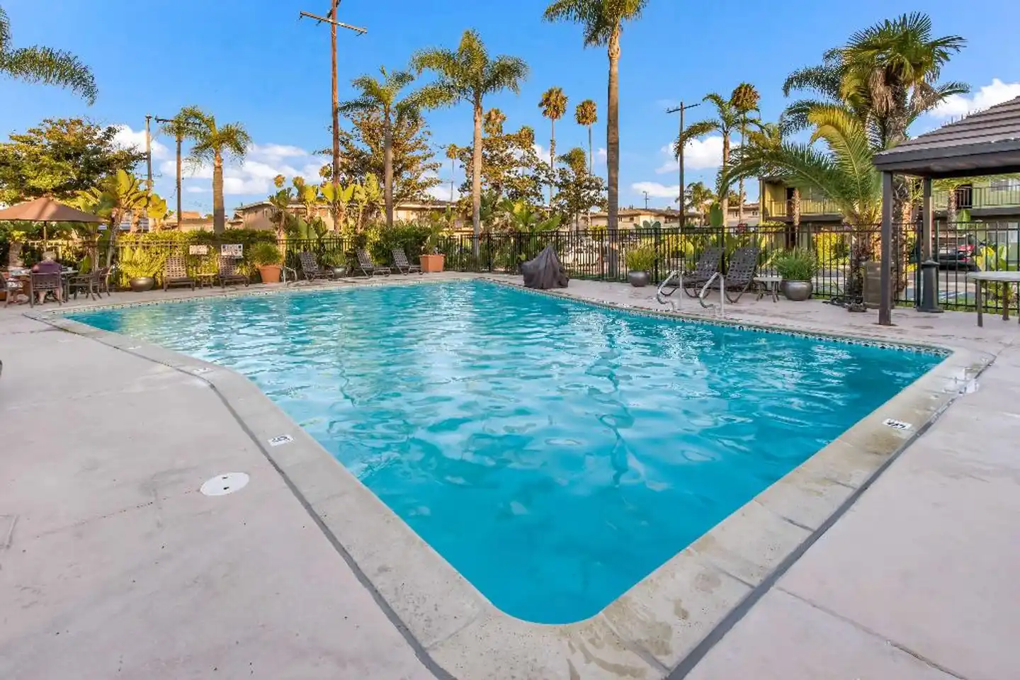 The Best Western PLUS Pavilions Pool