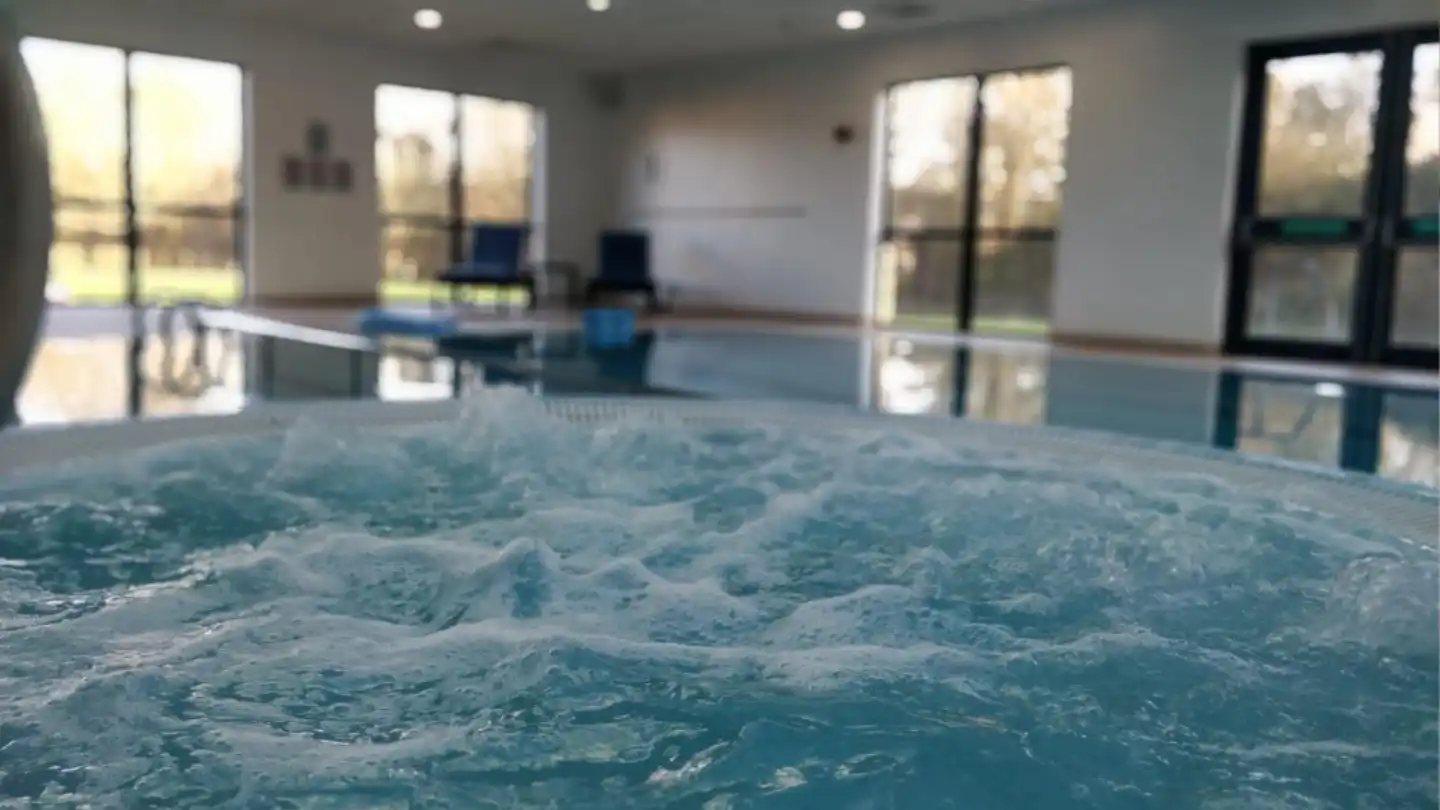 Holiday Inn Peterborough West Hallenbad