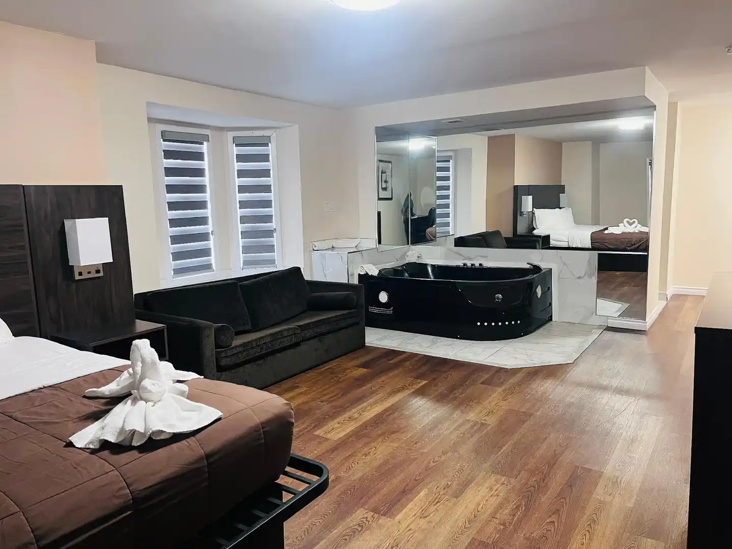 Falls Lodge & Suites Wellness