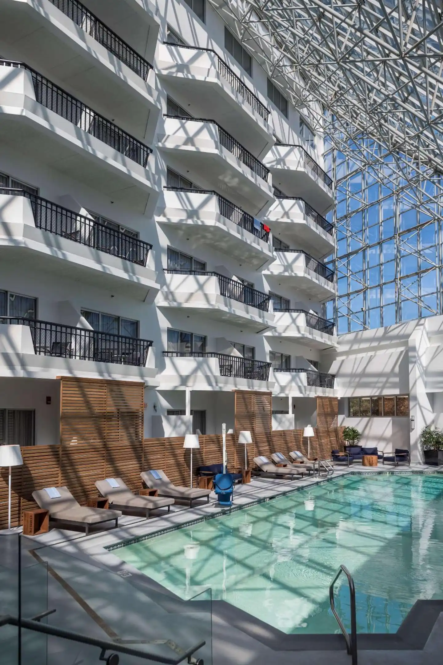 Hilton Woburn Pool