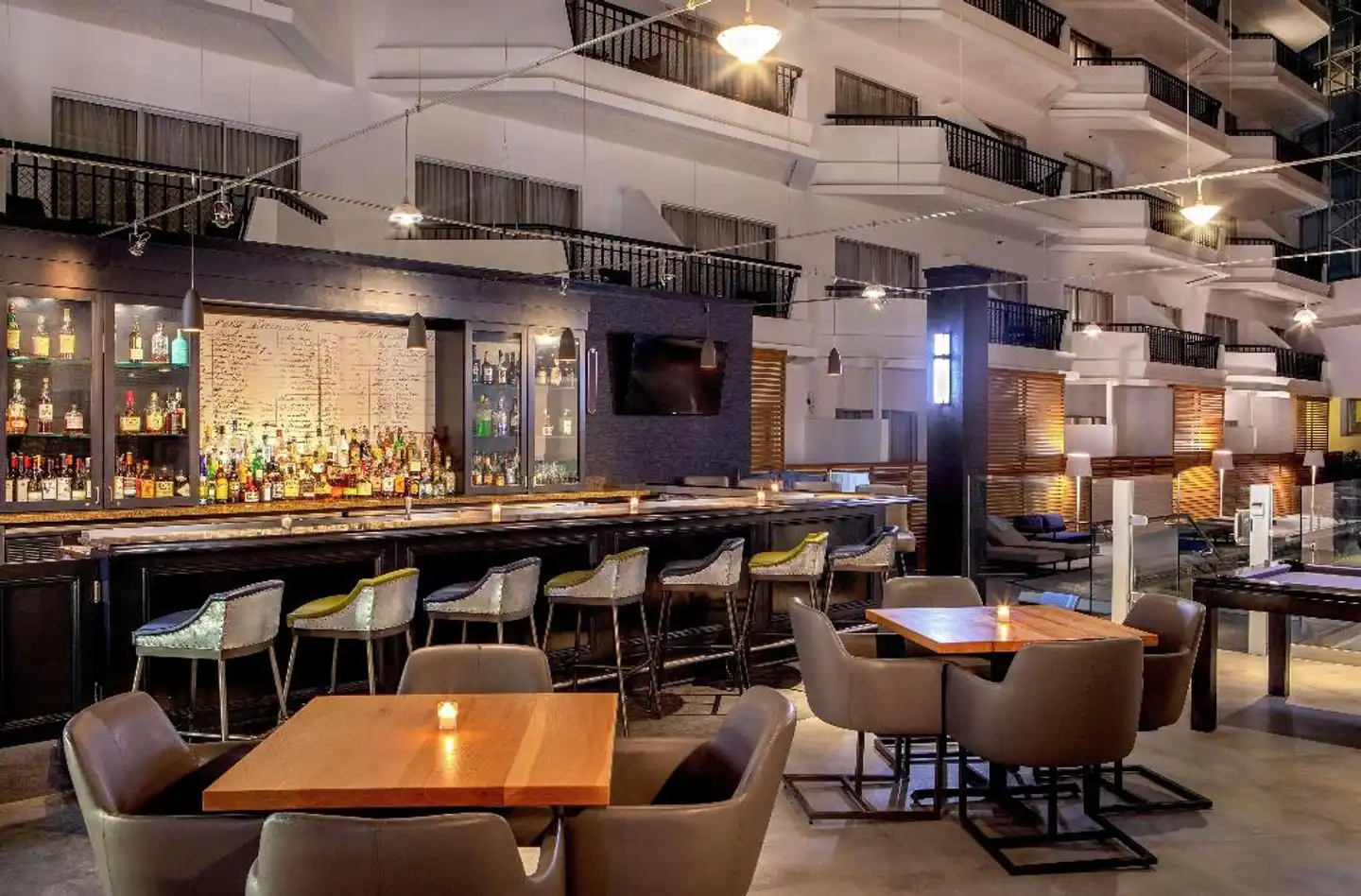 Hilton Woburn Bar