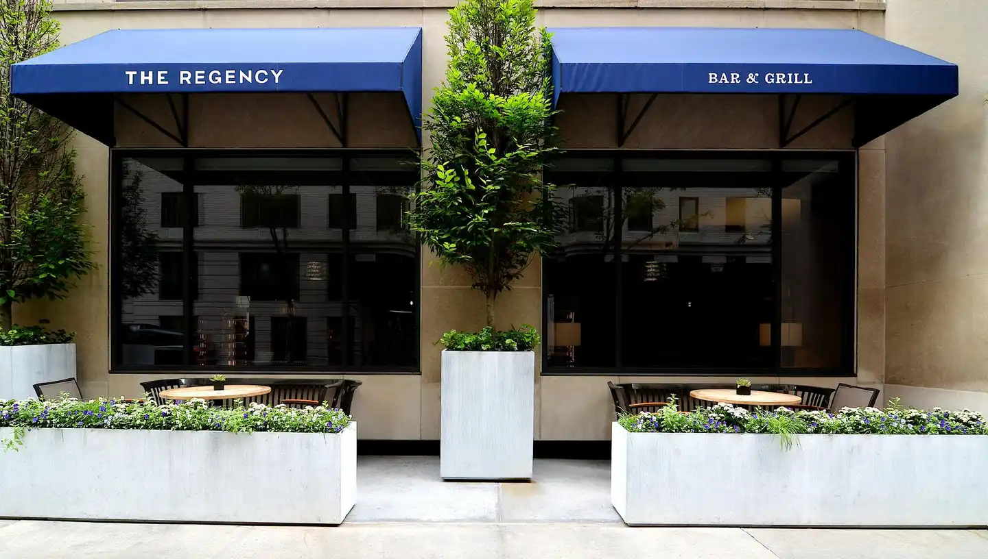 Loews Regency Hotel Aussenansicht