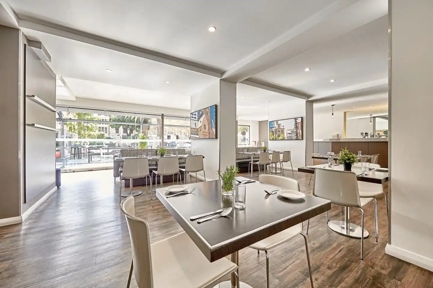 Mercure Perth on Hay Restaurant