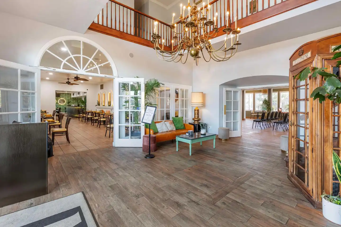 Best Western Plus Hill House Lobby